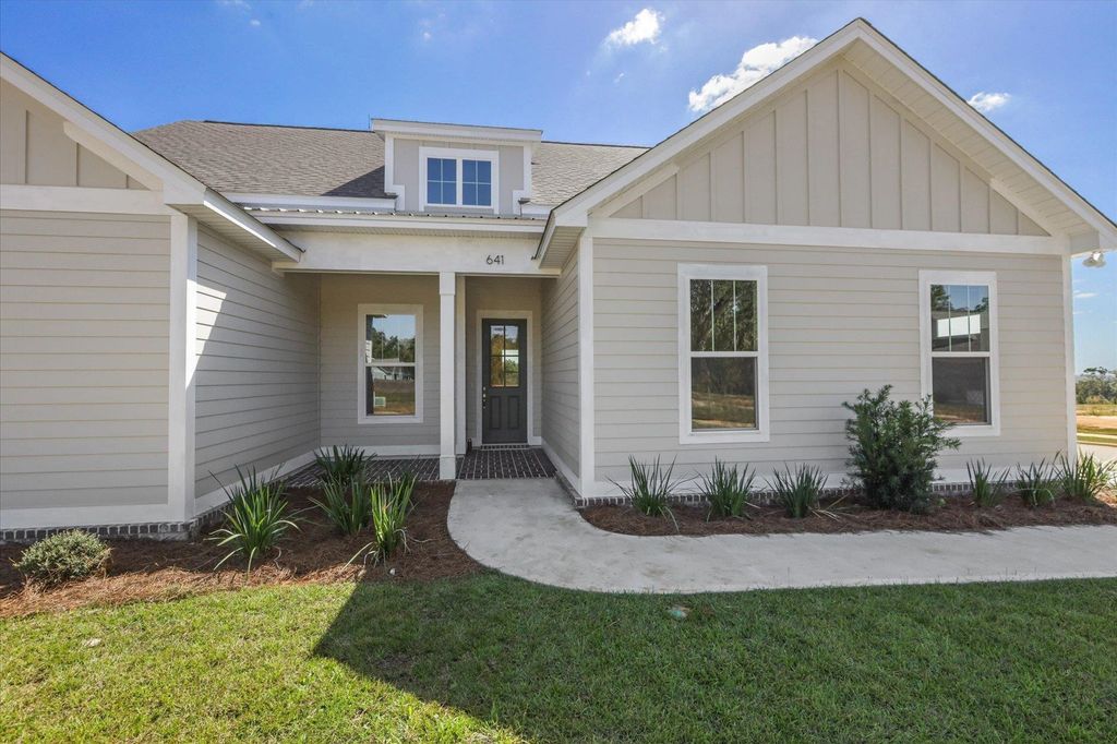 Photo of 641 Knotted Pine Drive, Tallahassee, FL 32312 (MLS # 391785)