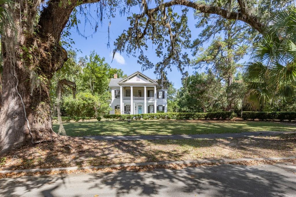 Photo of 930 E Pearl Street, Monticello, FL 32344 (MLS # 391898)