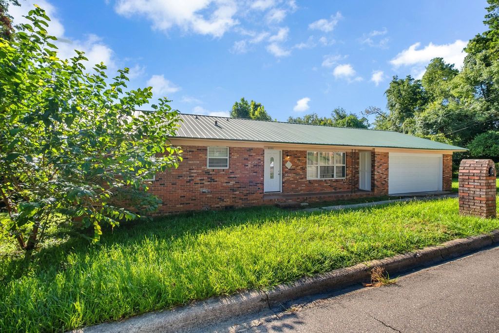 Photo of 1115 N Woodward Avenue, Tallahassee, FL 32304 (MLS # 388657)