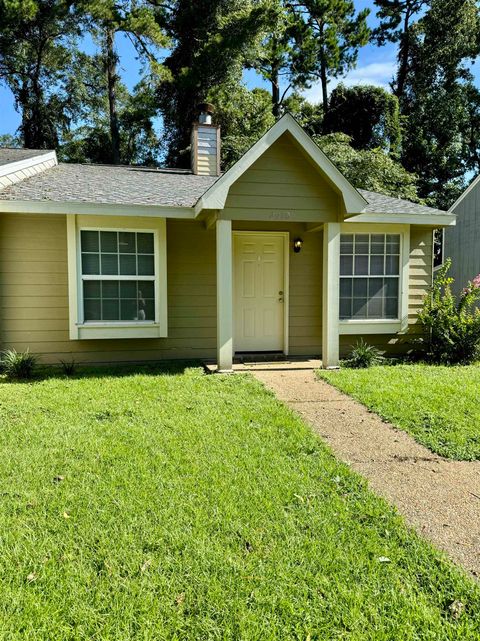 Tiny photo for 2910 Richview Park Circle, Tallahassee, FL 32301 (MLS # 391843)