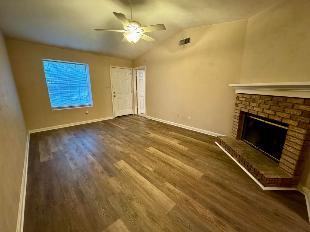 Photo of 2910 Richview Park Circle, Tallahassee, FL 32301 (MLS # 391843)