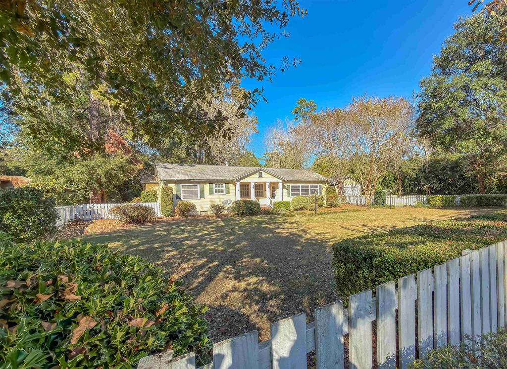 Photo of 514 Glenview Drive, Tallahassee, FL 32303 (MLS # 393334)