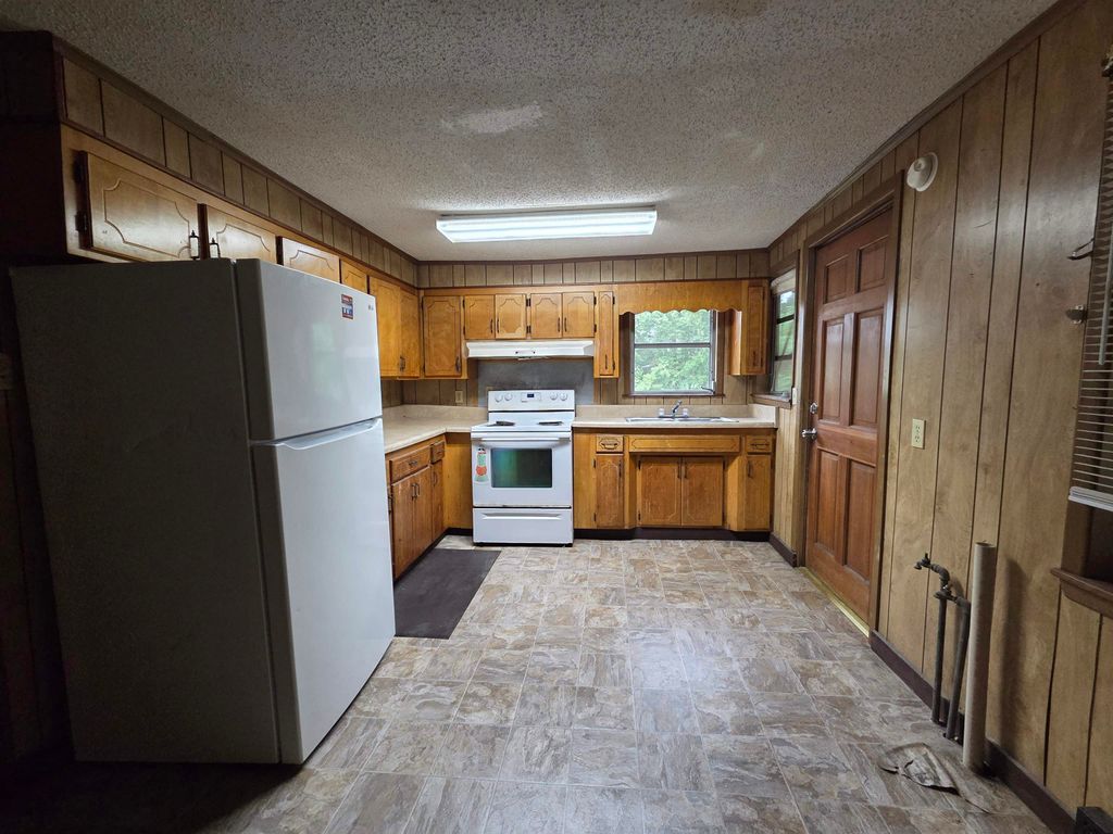 Photo of 1205 E GREEN Street, Perry, FL 32347 (MLS # 399657)