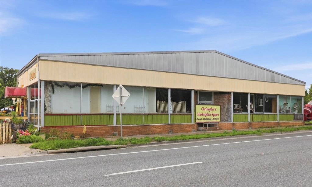 Photo of 114 Byron Butler Parkway, Perry, FL 32347 (MLS # 402537)