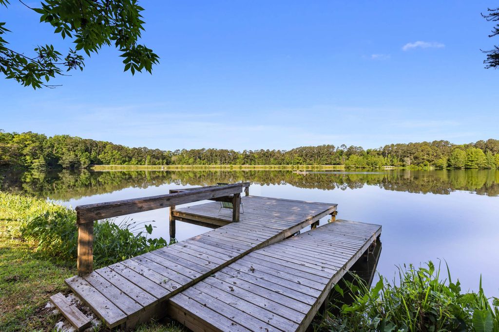 Photo of 2539 Tallavana Trail, Havana, FL 32333 (MLS # 398959)