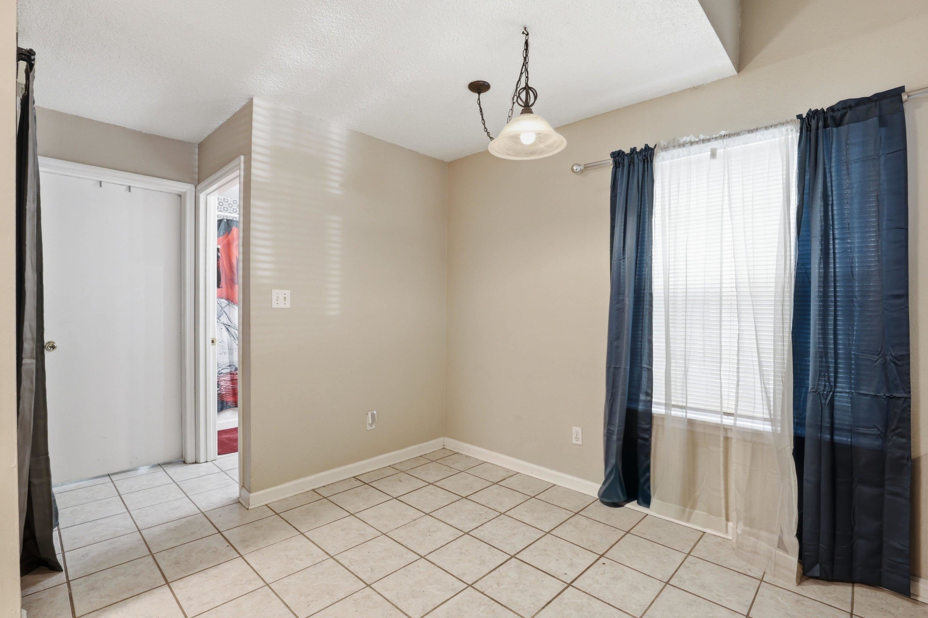 2425 Nugget Lane