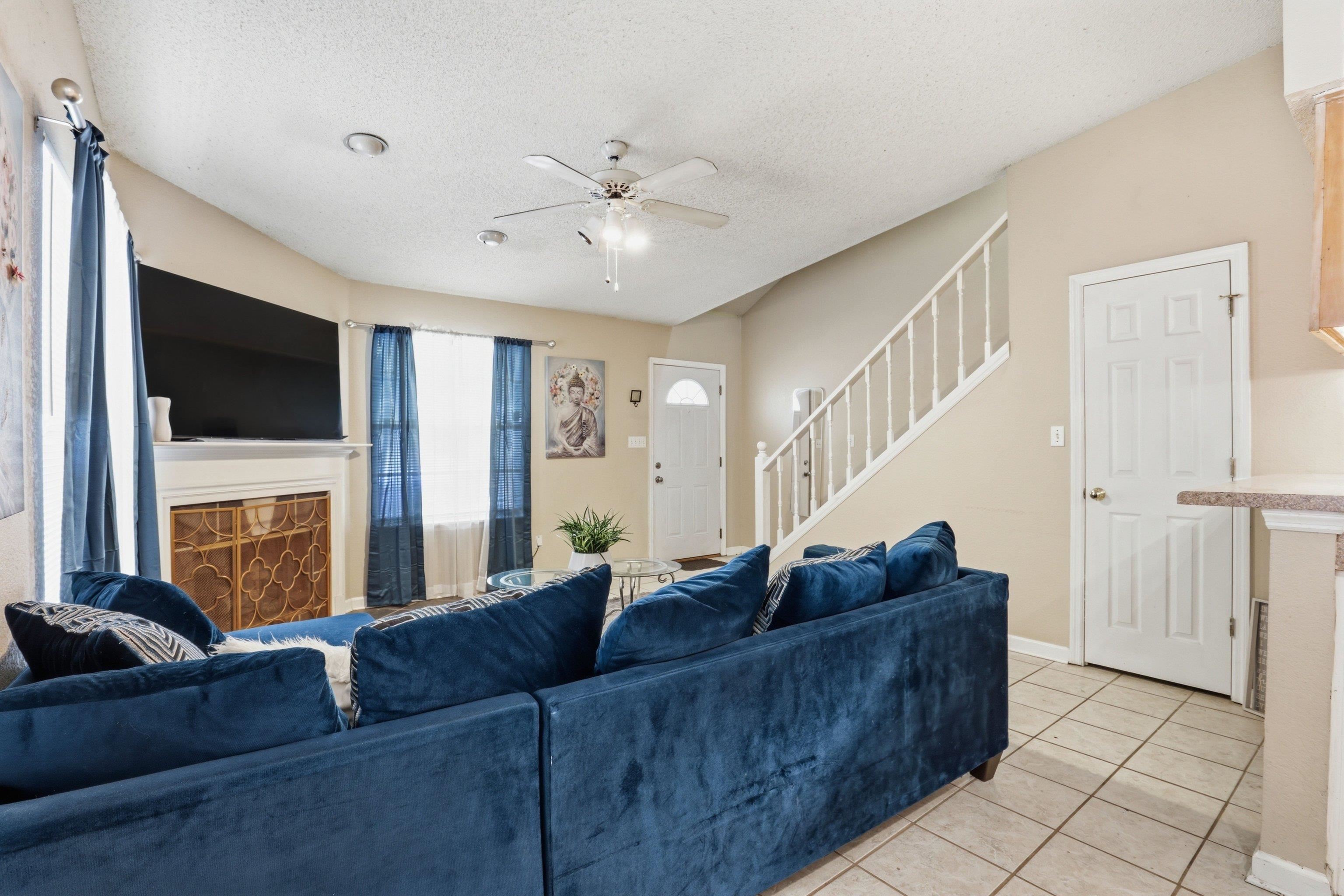 2425 Nugget Lane