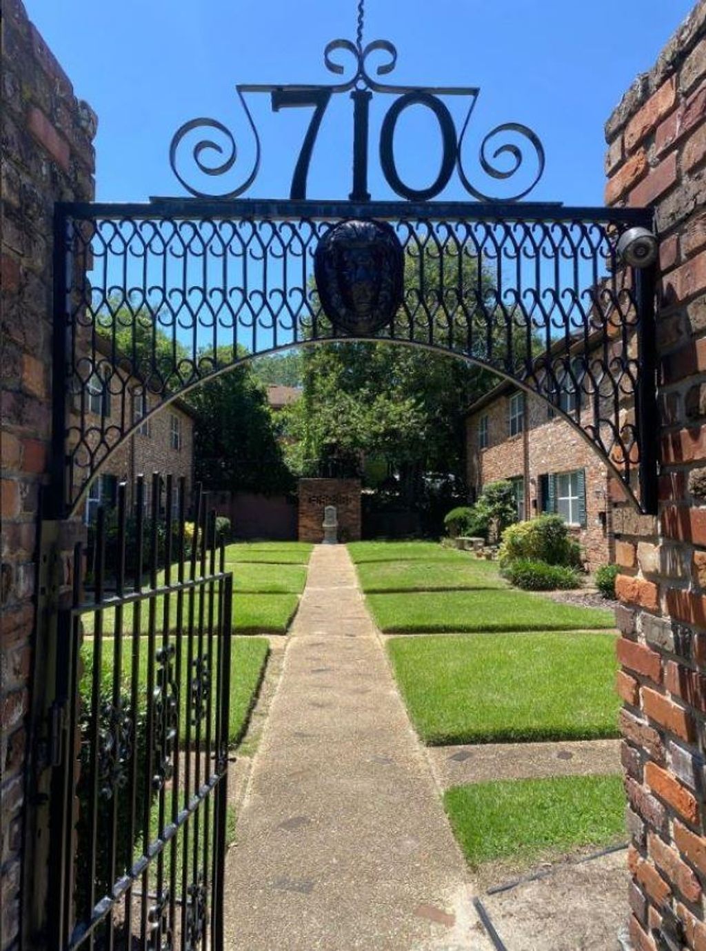 Photo of 710 N Gadsden Street #4, Tallahassee, FL 32303 (MLS # 400064)