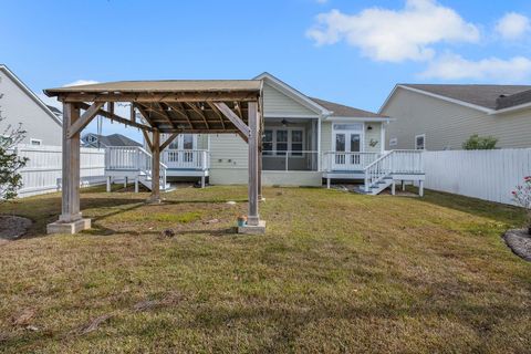 Tiny photo for 2790 Sweet Ridge Street, Tallahassee, FL 32308 (MLS # 394527)