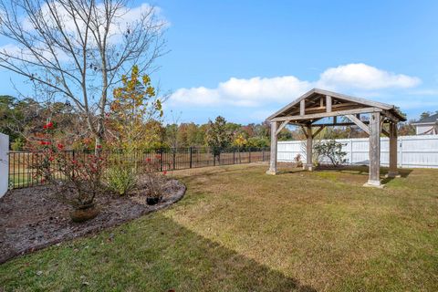 Tiny photo for 2790 Sweet Ridge Street, Tallahassee, FL 32308 (MLS # 394527)