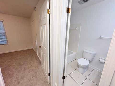 Tiny photo for 1530 LIVE OAK Drive #B3, Tallahassee, FL 32301 (MLS # 395712)