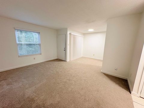 Tiny photo for 1530 LIVE OAK Drive #B3, Tallahassee, FL 32301 (MLS # 395712)
