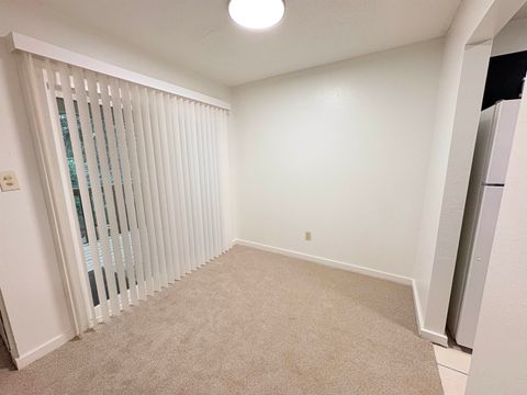 Tiny photo for 1530 LIVE OAK Drive #B3, Tallahassee, FL 32301 (MLS # 395712)