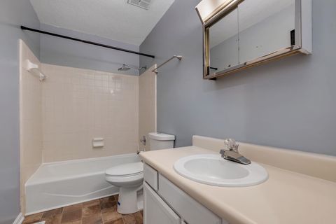 Tiny photo for 1200 Cross Creek Way #5, Tallahassee, FL 32301 (MLS # 399851)