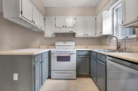 Tiny photo for 1200 Cross Creek Way #5, Tallahassee, FL 32301 (MLS # 399851)