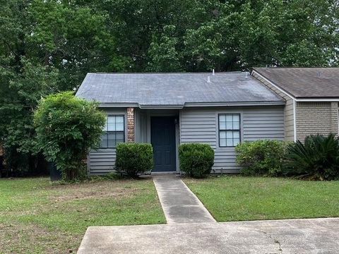 Photo of 3213 Mound Drive, Tallahassee, FL 32309 (MLS # 400406)