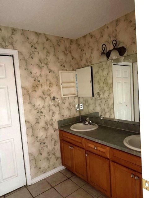 Tiny photo for 1901 Shady Oaks Drive, Tallahassee, FL 32303 (MLS # 398390)