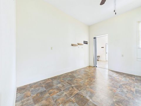 Tiny photo for 2744 Foley Cutoff Road, Perry, FL 32348 (MLS # 399060)
