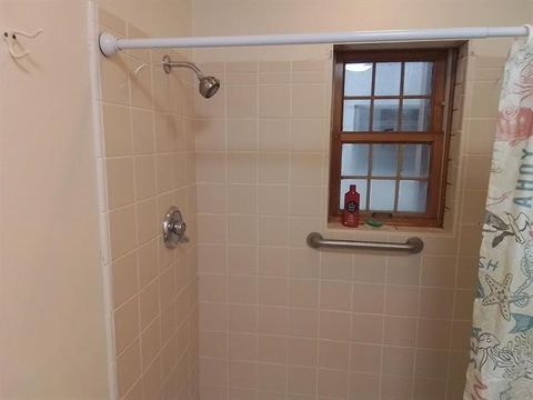 Tiny photo for 3657 Coastal Highway Highway, Crawfordville, FL 32327 (MLS # 398164)