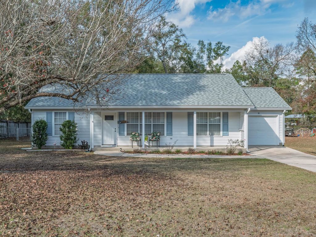 Photo of 38 TALON Drive, Crawfordville, FL 32327 (MLS # 394792)