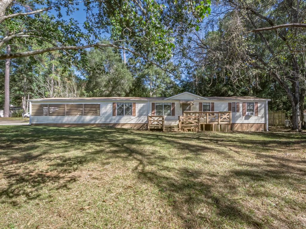 Photo of 2083 Burnt Pine Lane, Tallahassee, FL 32317 (MLS # 392407)