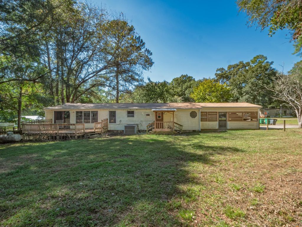 Photo of 2083 Burnt Pine Lane, Tallahassee, FL 32317 (MLS # 392407)