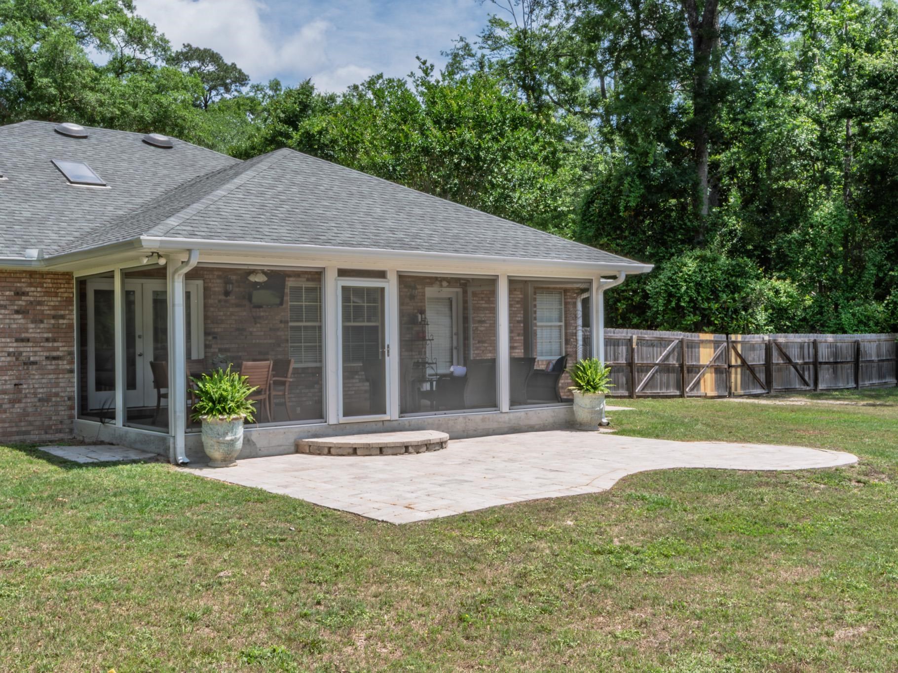 1159 E Corby Court
