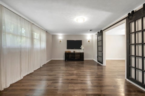 Tiny photo for 2009 WOODSTOCK Lane, Tallahassee, FL 32303 (MLS # 400938)
