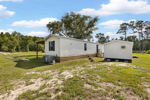 Tiny photo for 7539 Airport Grade, Perry, FL 32348 (MLS # 401645)