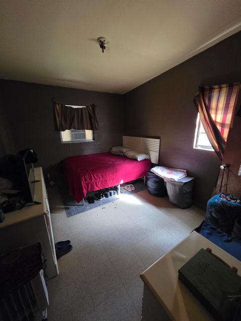 Tiny photo for 755 W 4Th Avenue #-, Tallahassee, FL 32304 (MLS # 392581)