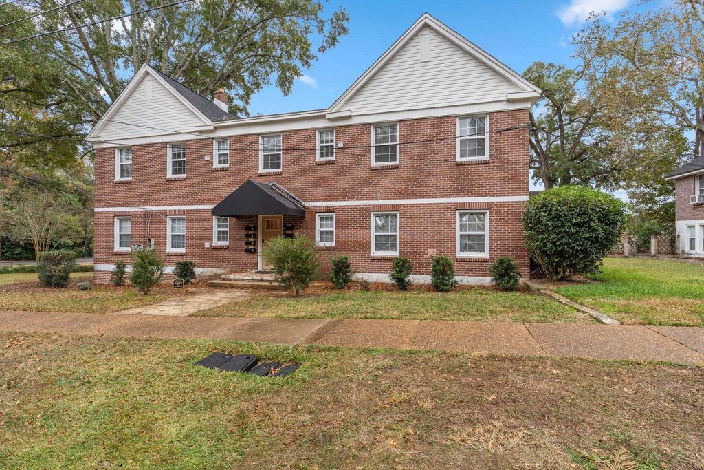 Photo of 557 Beverly Court #1, Tallahassee, FL 32301 (MLS # 395166)