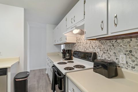 Tiny photo for 1333 AIRPORT Drive, Tallahassee, FL 32304 (MLS # 397416)