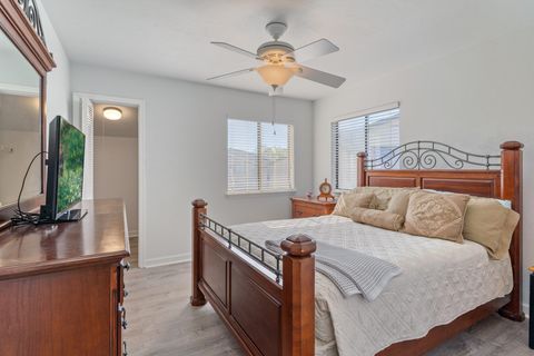 Tiny photo for 1333 AIRPORT Drive, Tallahassee, FL 32304 (MLS # 397416)