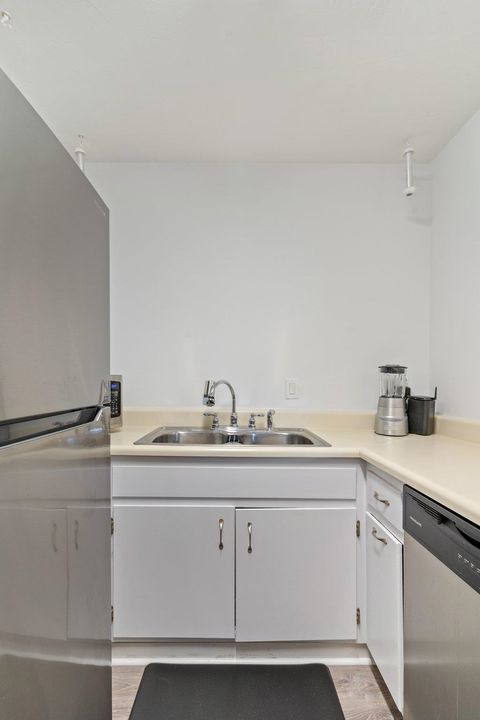 Tiny photo for 1333 AIRPORT Drive, Tallahassee, FL 32304 (MLS # 397416)