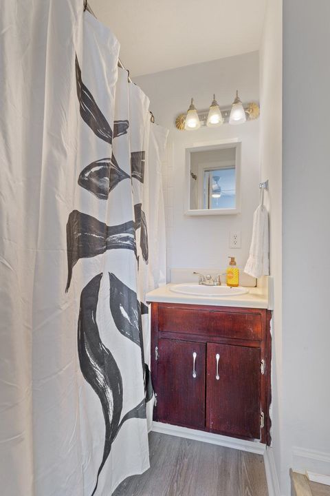 Tiny photo for 1333 AIRPORT Drive, Tallahassee, FL 32304 (MLS # 397416)