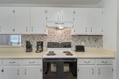 Tiny photo for 1333 AIRPORT Drive, Tallahassee, FL 32304 (MLS # 397416)