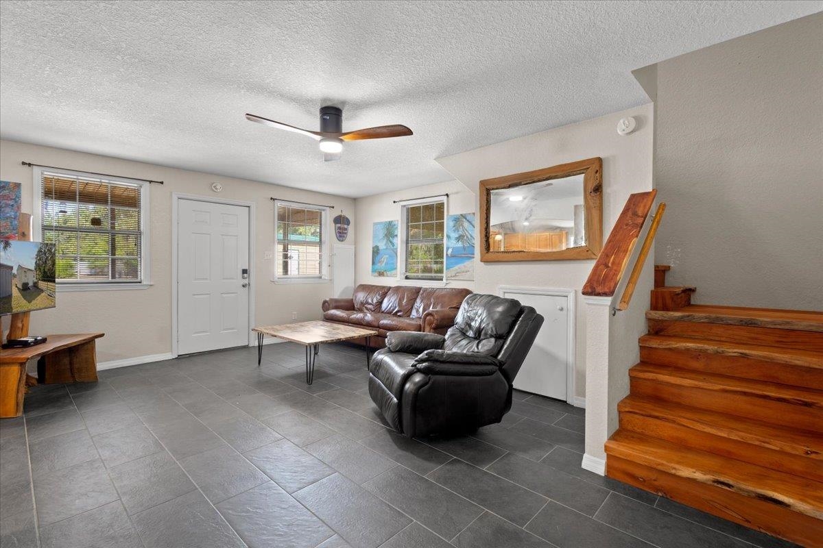 2072 Hugh Lilliott Road