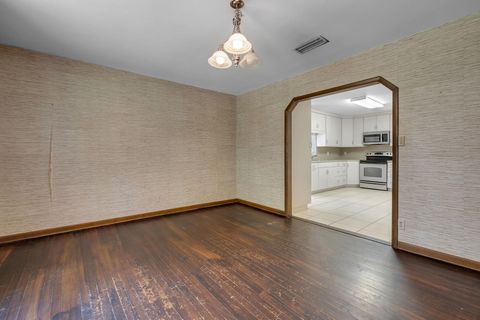 Tiny photo for 3765 Lakeview Drive, Tallahassee, FL 32310 (MLS # 397890)