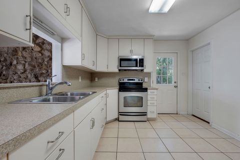 Tiny photo for 3765 Lakeview Drive, Tallahassee, FL 32310 (MLS # 397890)