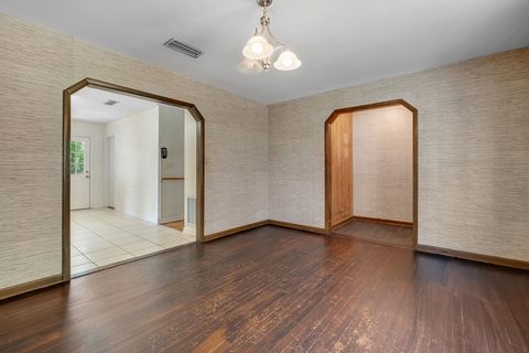 Tiny photo for 3765 Lakeview Drive, Tallahassee, FL 32310 (MLS # 397890)