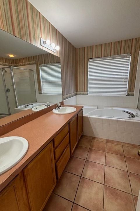 Tiny photo for 4909 Park View Court, Tallahassee, FL 32311 (MLS # 393815)