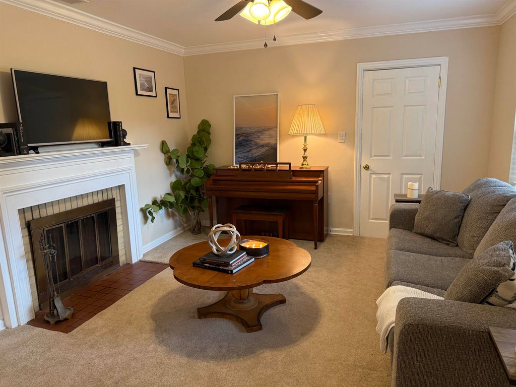 Photo of 2347 Amelia Circle, Tallahassee, FL 32304 (MLS # 393572)