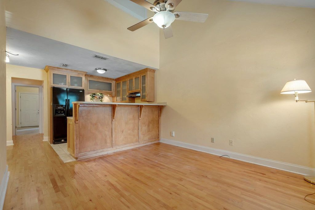 Photo of 924 S Lipona Road, Tallahassee, FL 32304 (MLS # 387931)