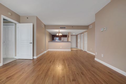 Tiny photo for 300 S Duval Street #1112, Tallahassee, FL 32301 (MLS # 394018)