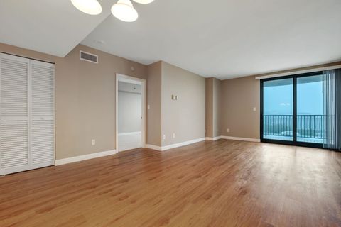 Tiny photo for 300 S Duval Street #1112, Tallahassee, FL 32301 (MLS # 394018)