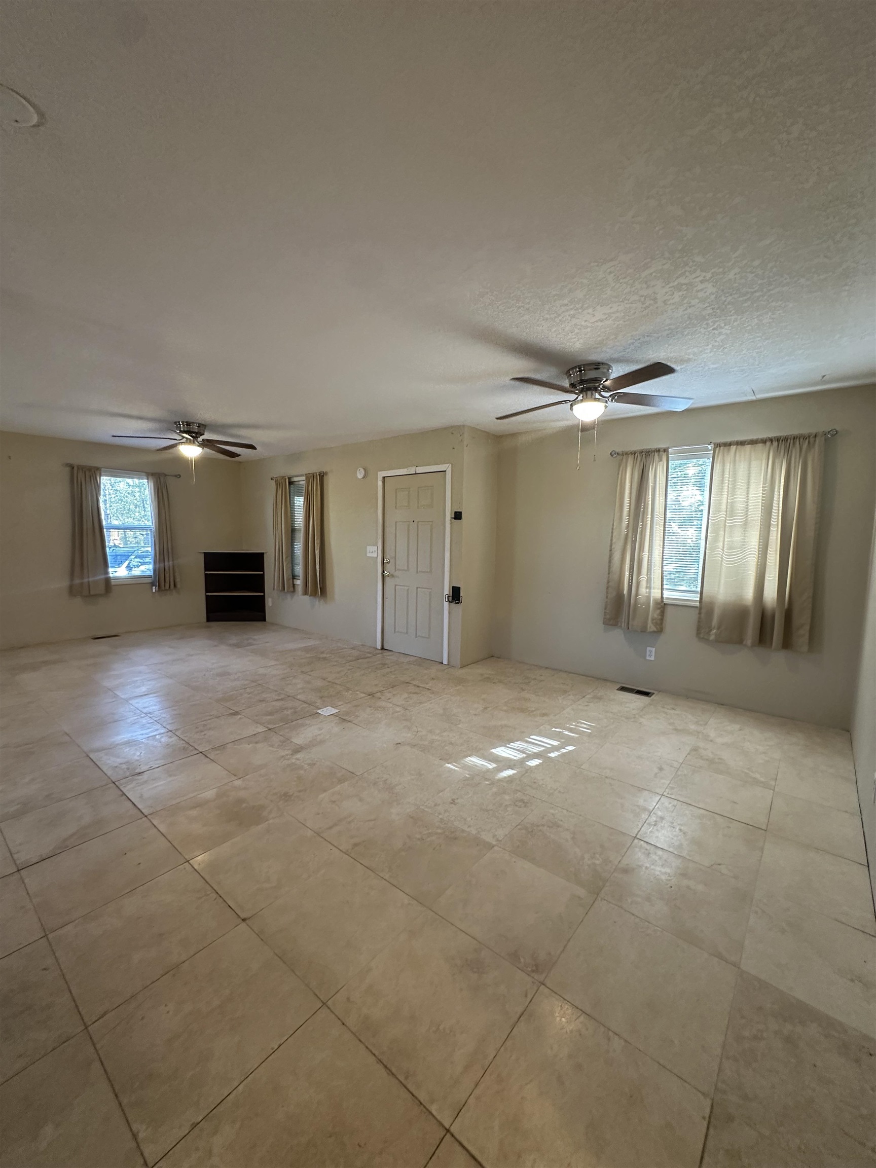 3518 NE PERSIMMON Drive