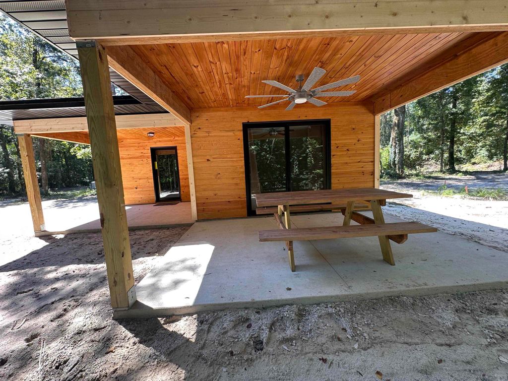 Photo of 45 Donaldson Williams Road, Crawfordville, FL 32327 (MLS # 397479)