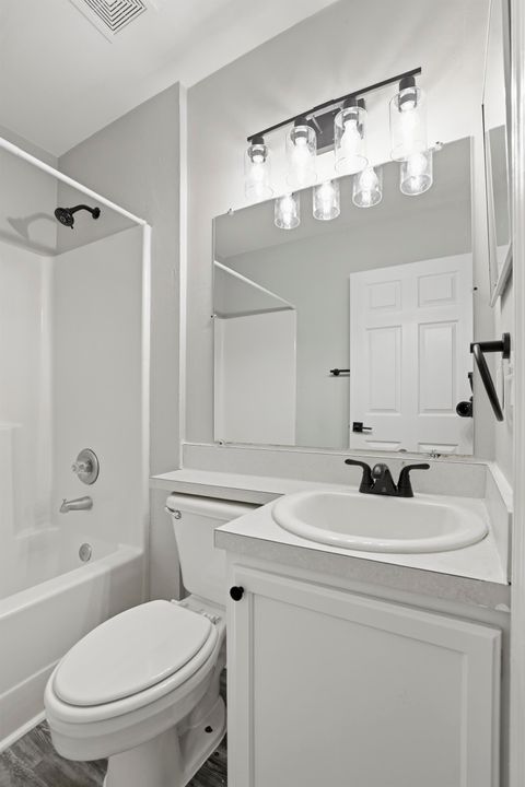 Tiny photo for 315-317 E Jennings Street #1, Tallahassee, FL 32301 (MLS # 399339)