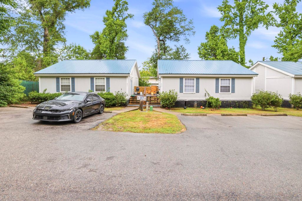 Photo of 315-317 E Jennings Street #1, Tallahassee, FL 32301 (MLS # 399339)