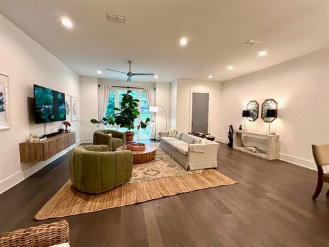 Tiny photo for 1543 Pine Street, Tallahassee, FL 32303 (MLS # 398543)